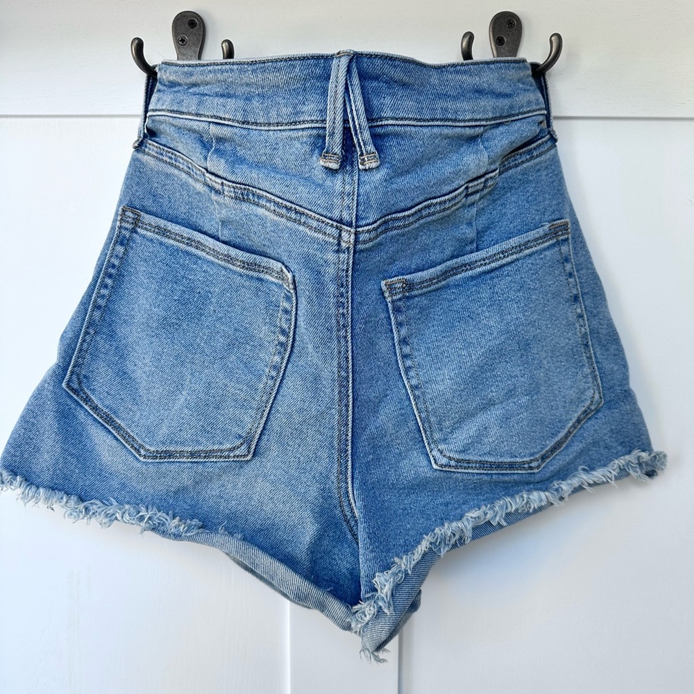 Good American High Rise Denim Raw Hem Jean Shorts - Size 8
